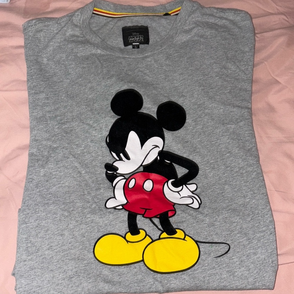 Amazing condition
Rag & Bone x mickey mouse tshirt